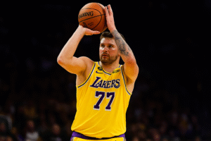 Luka Dončić assina extensão máxima com os Lakers de US$ 165 milhões e afirma novos objetivos